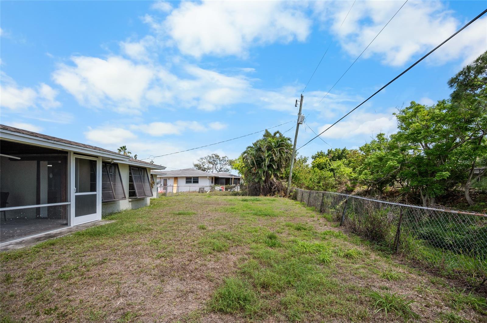 SOUTH VENICE - Residential