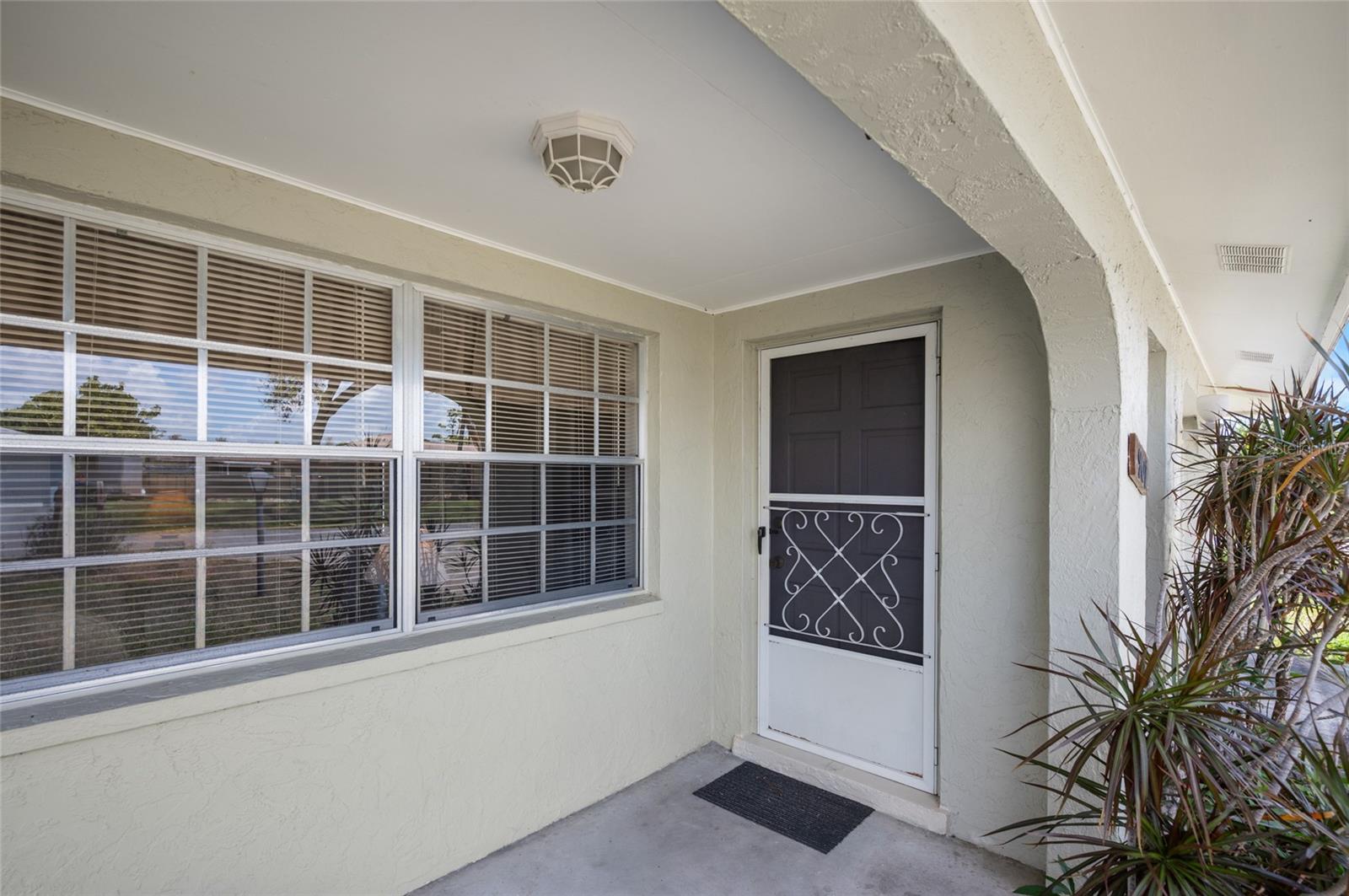 SOUTH VENICE - Residential