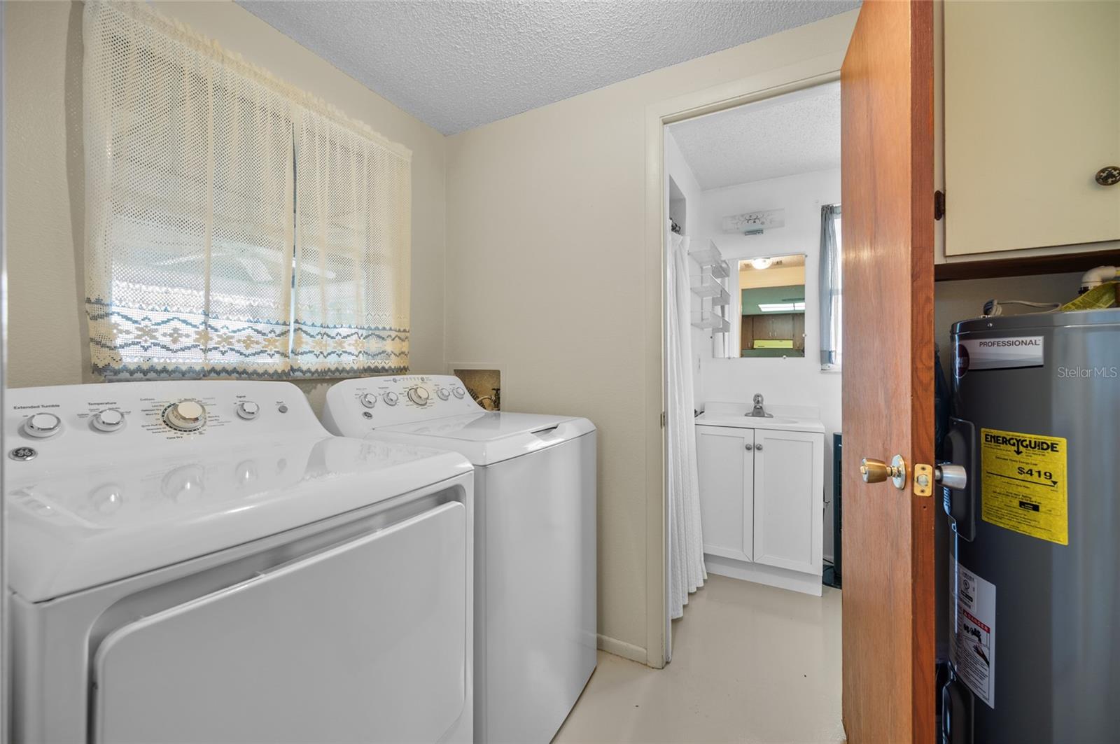 SOUTH VENICE - Residential