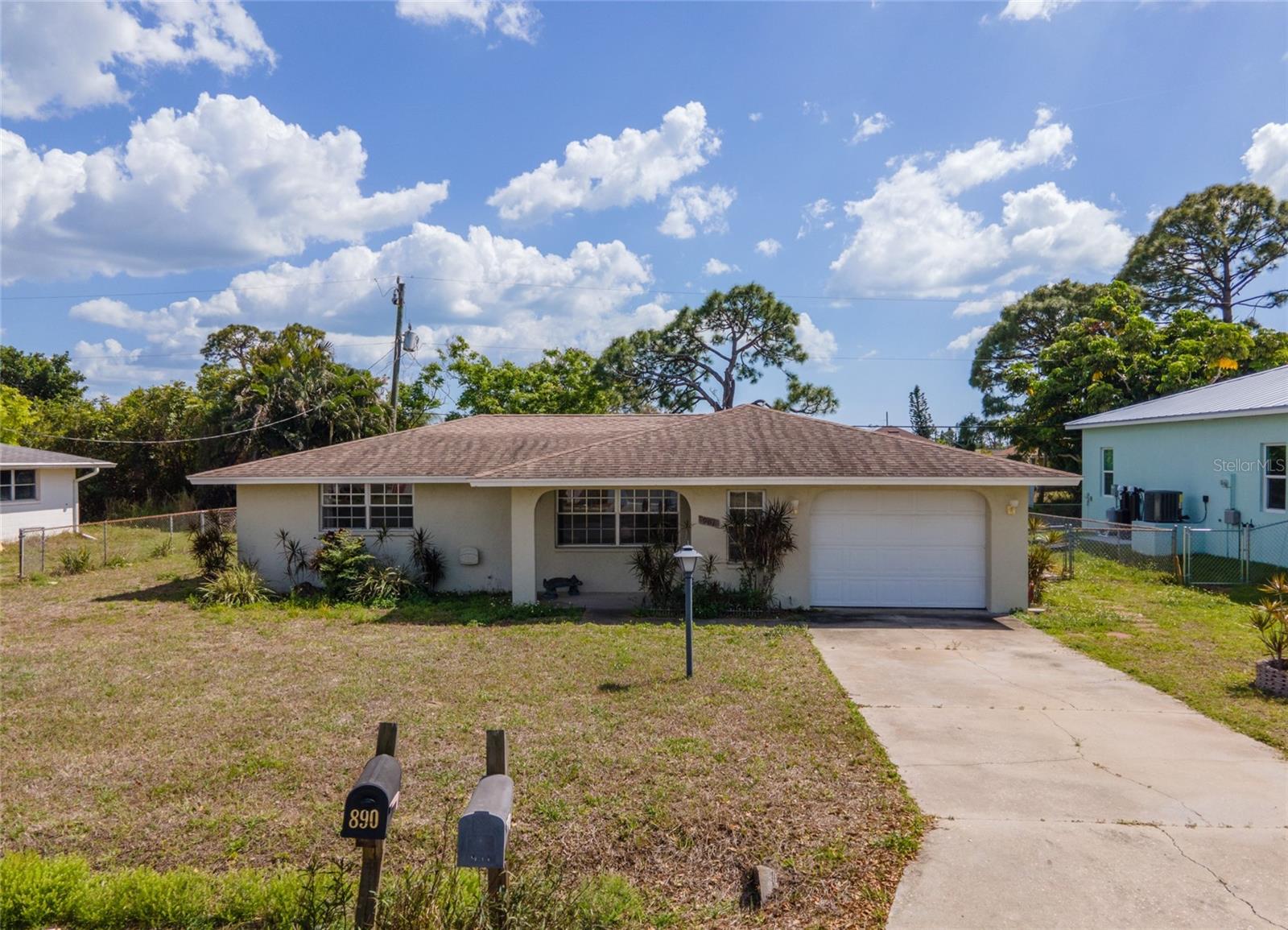 SOUTH VENICE - Residential