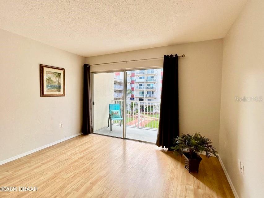 RIVERSIDE CONDO - Residential