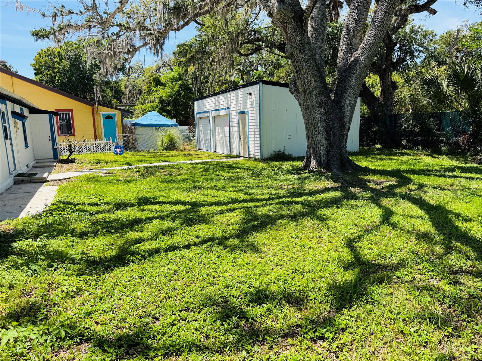 PECK BLK 60 DAYTONA - Residential