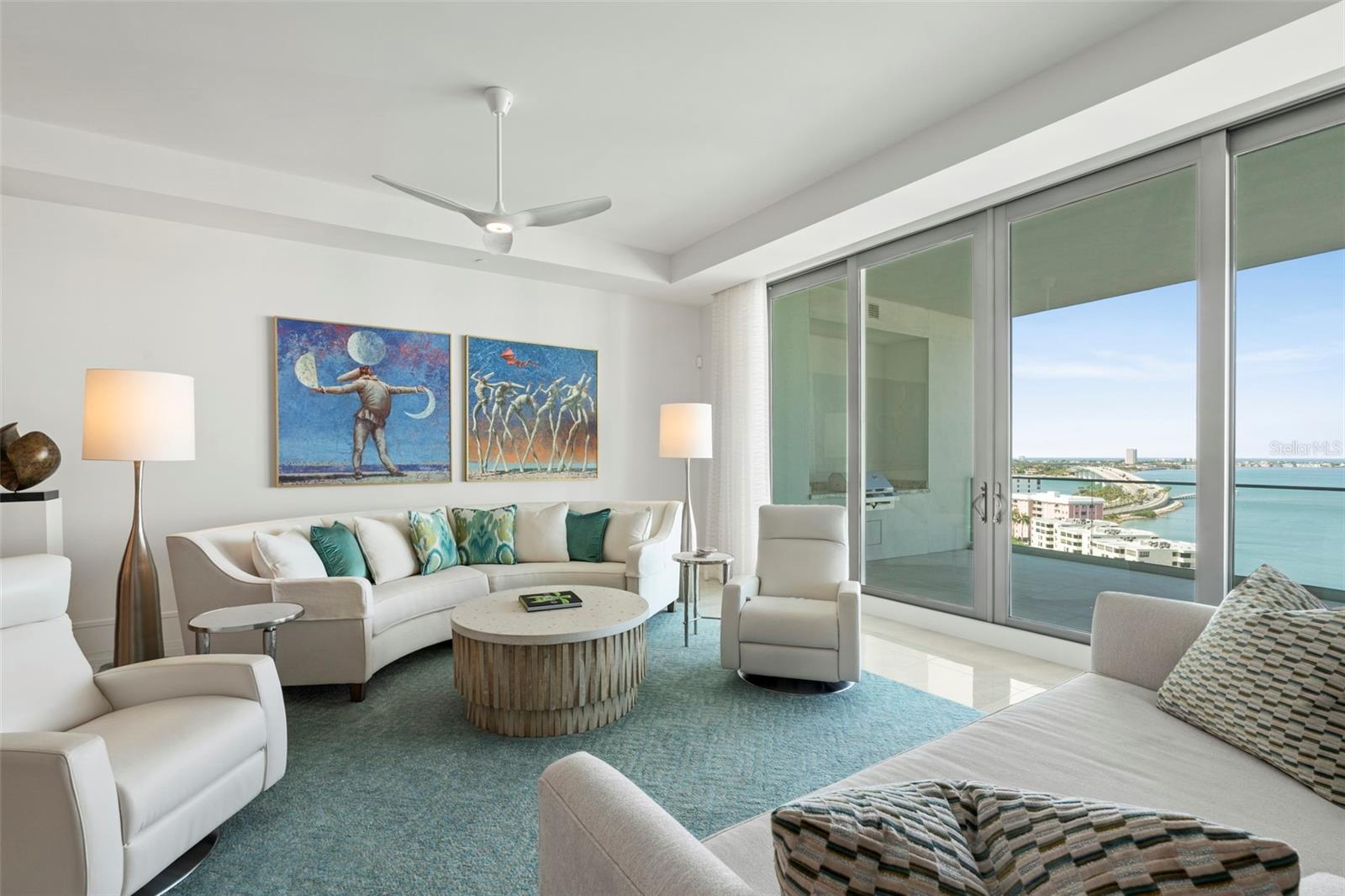 THE RITZ CARLTON RESIDENCES - Residential