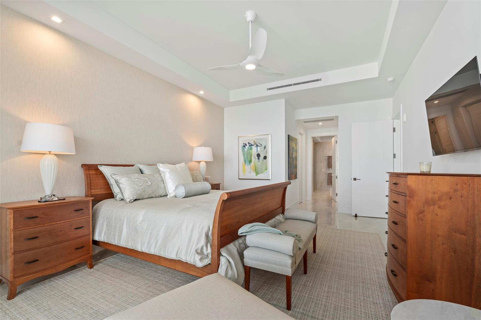 THE RITZ CARLTON RESIDENCES - Residential