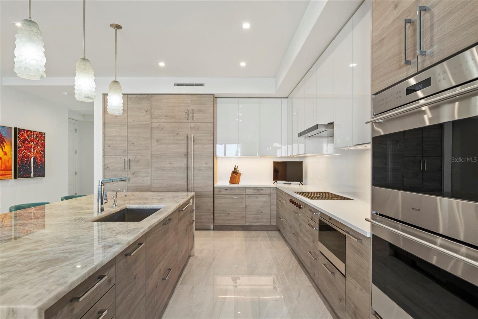 THE RITZ CARLTON RESIDENCES - Residential