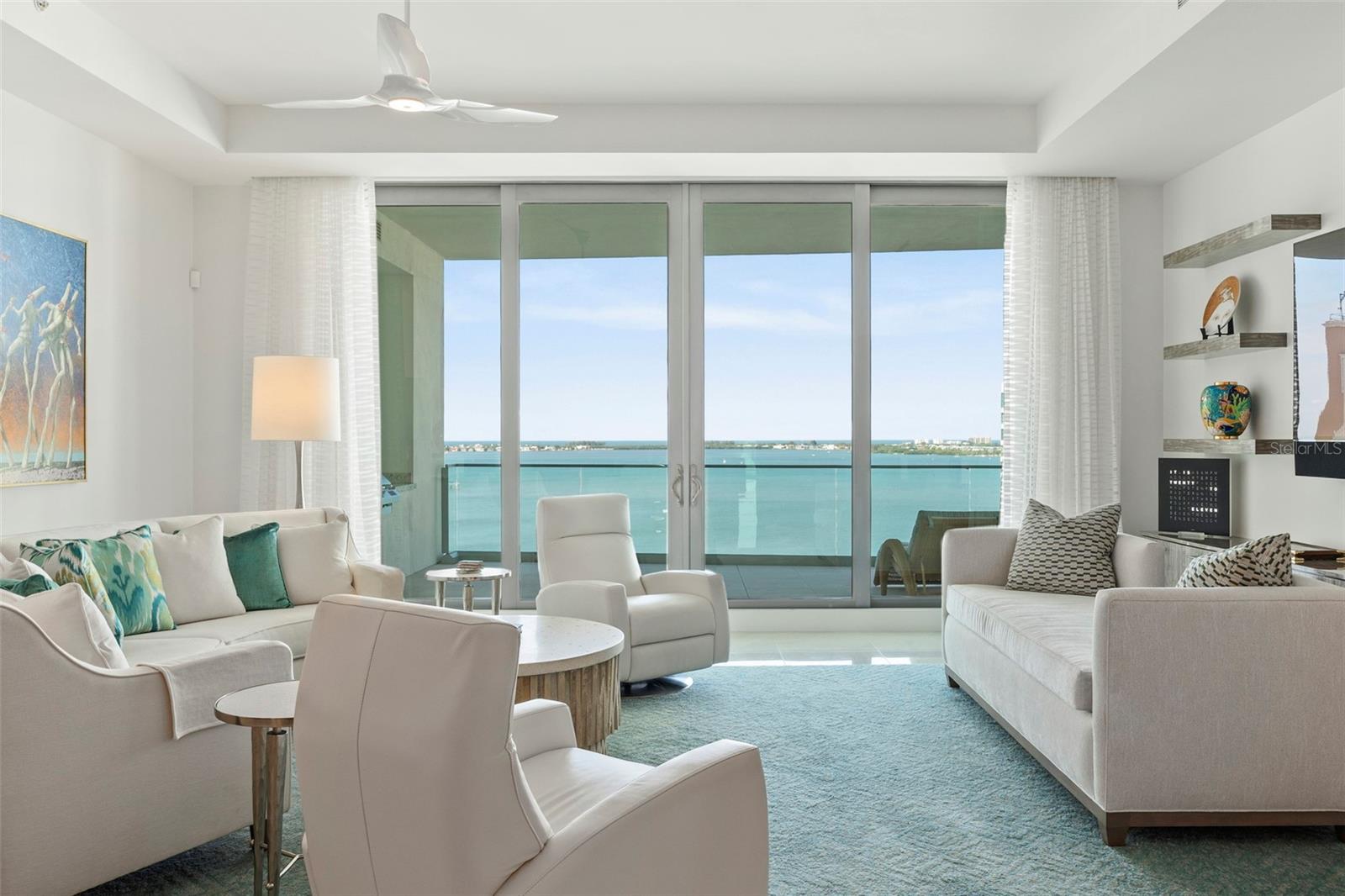 THE RITZ CARLTON RESIDENCES - Residential