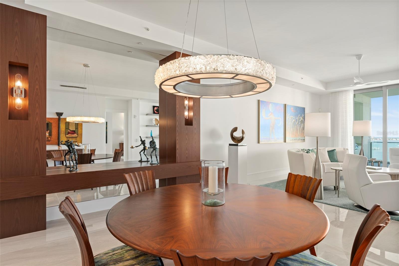 THE RITZ CARLTON RESIDENCES - Residential