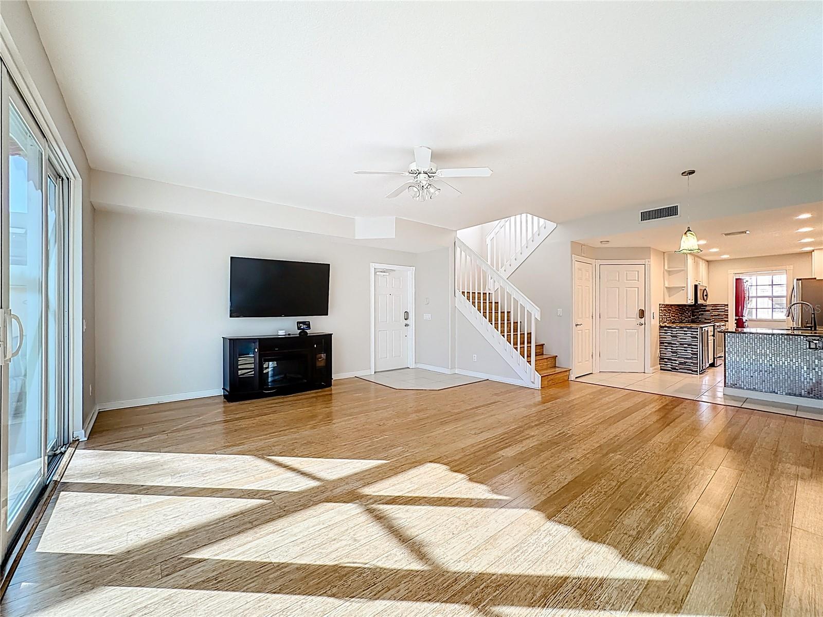 VILLAGEWALK - Residential