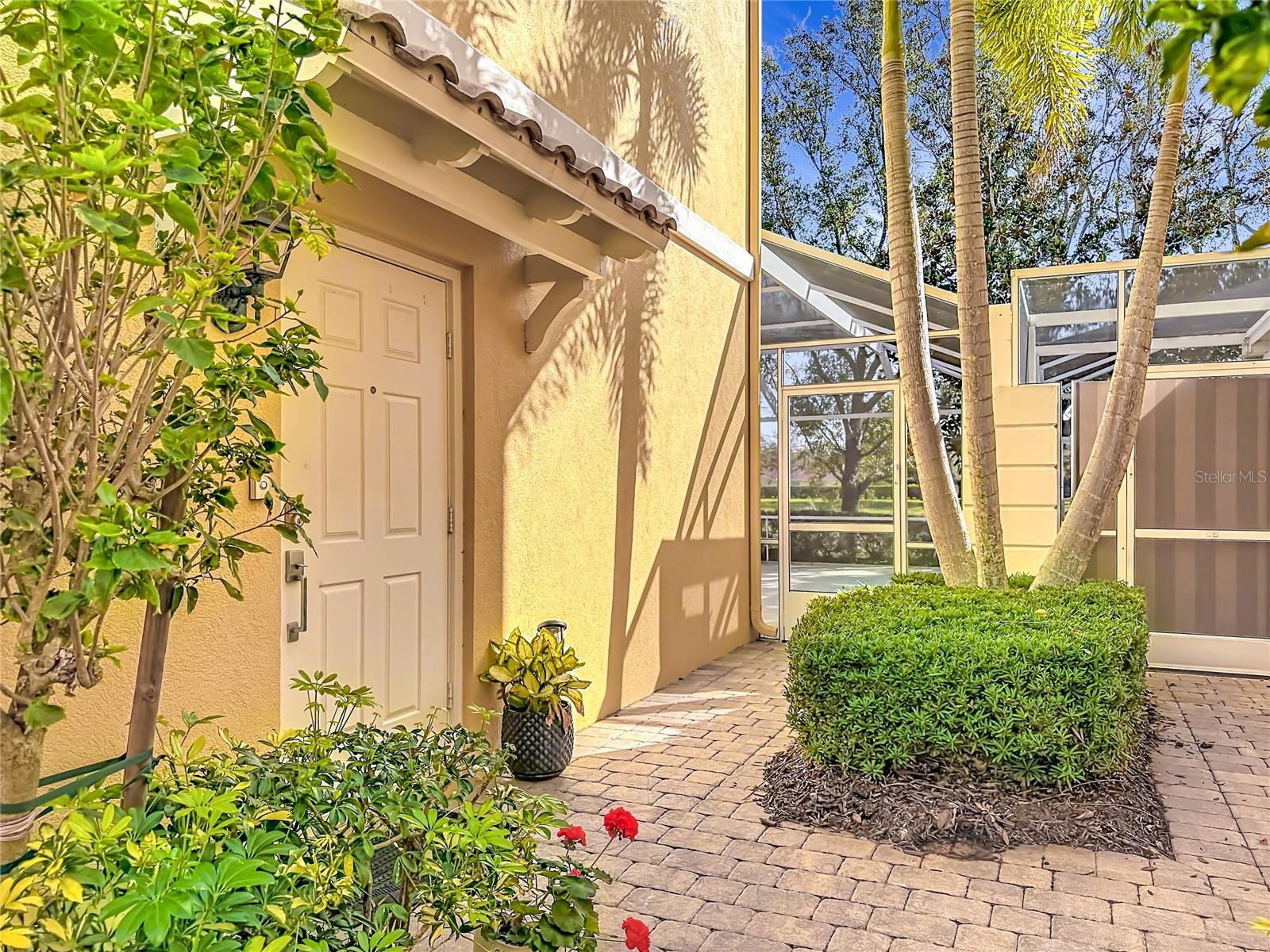 VILLAGEWALK - Residential