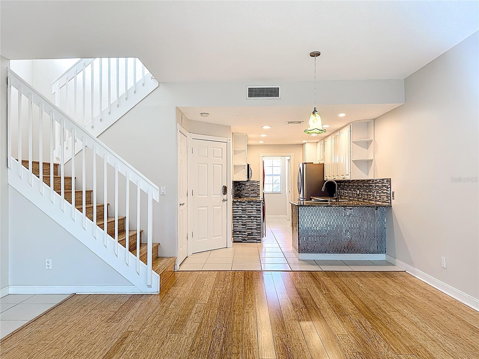 VILLAGEWALK - Residential