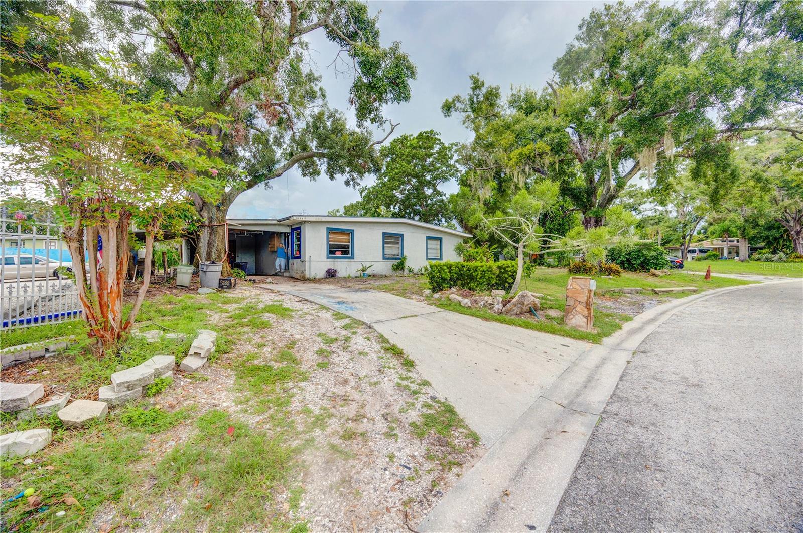 8608 BEVERLY DRIVE