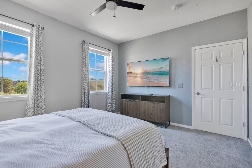 HAMPTONS/METROWEST - Residential