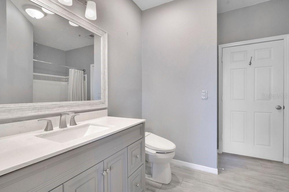 HAMPTONS/METROWEST - Residential