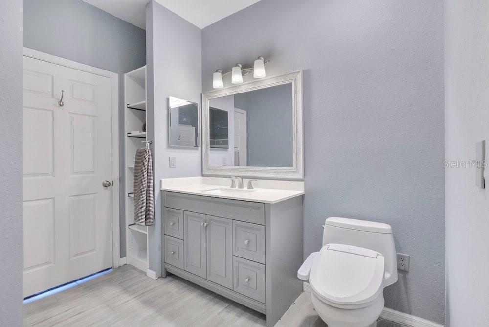 HAMPTONS/METROWEST - Residential