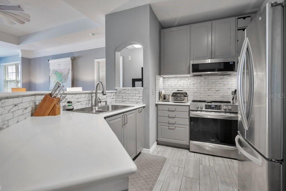 HAMPTONS/METROWEST - Residential