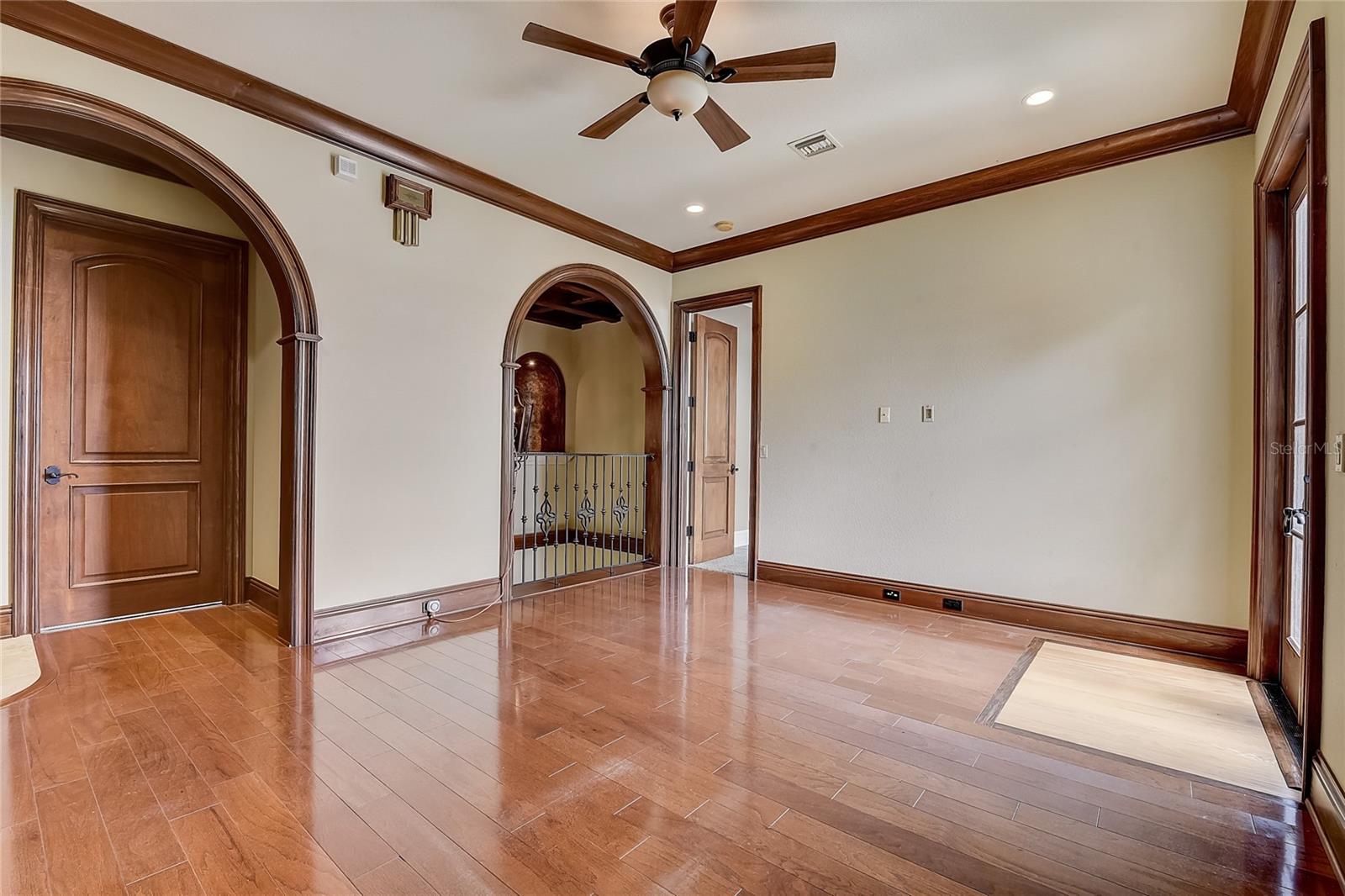 BELLA COLLINA EAST SUB - Residential