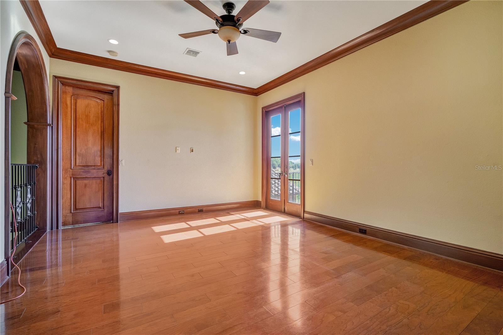 BELLA COLLINA EAST SUB - Residential