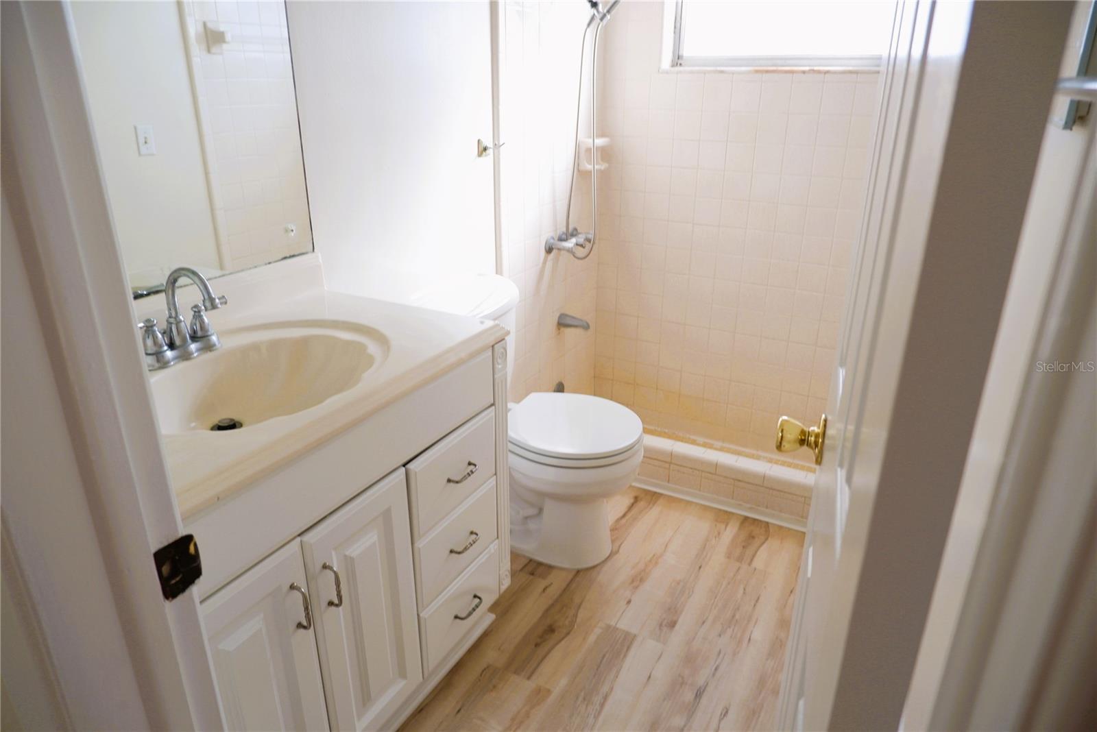 JUNGLE TERRACE SEC B - Residential Lease