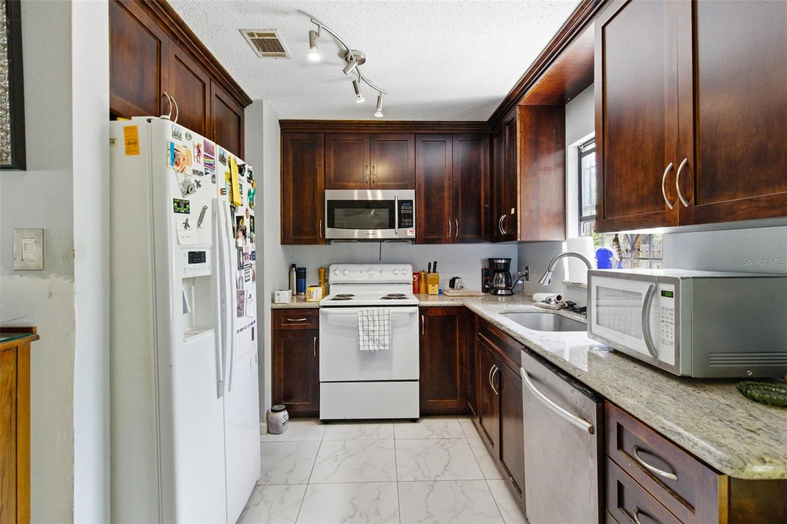 NORTHWOOD PINES - Residential