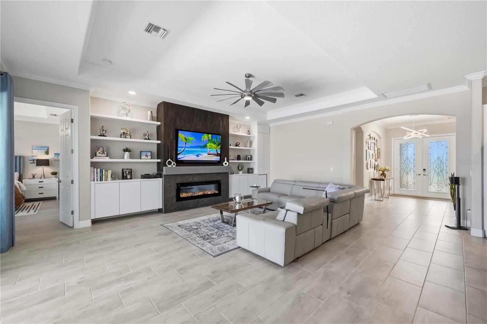 SARASOTA NATIONAL PH 12-B - Residential