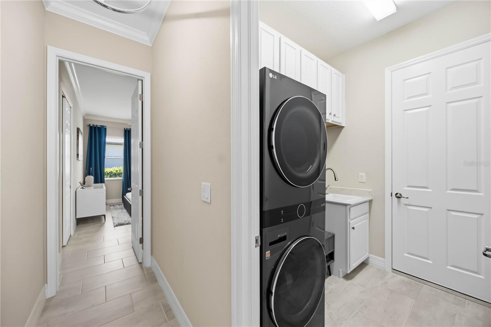 SARASOTA NATIONAL PH 12-B - Residential