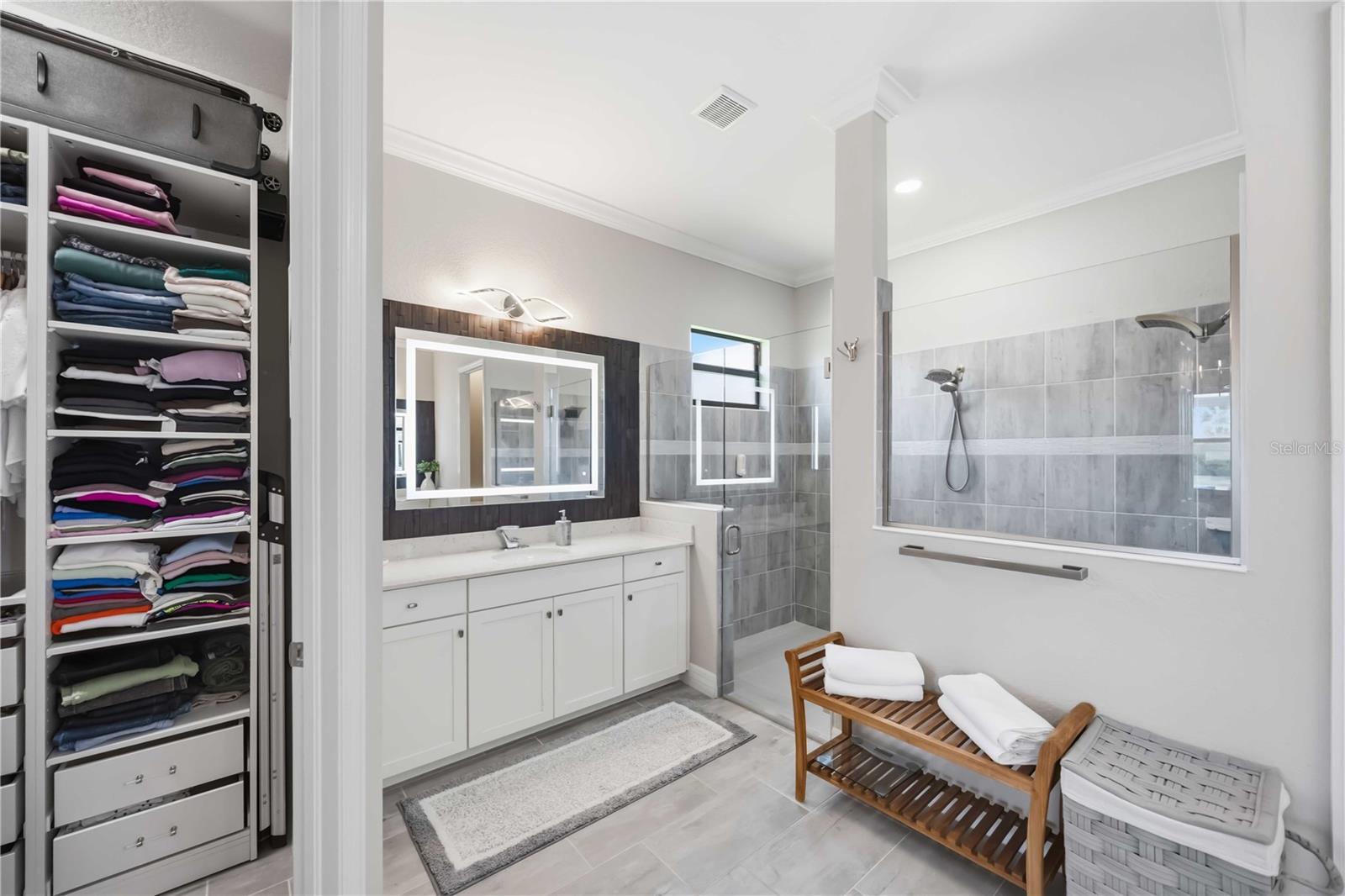 SARASOTA NATIONAL PH 12-B - Residential