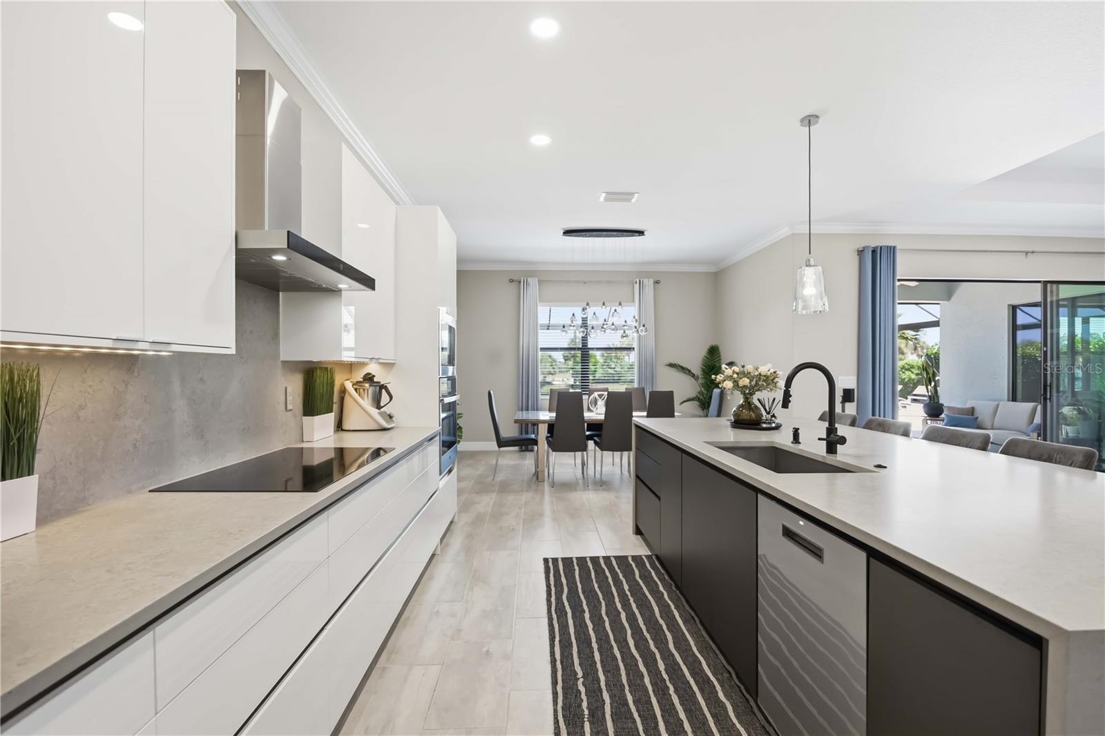 SARASOTA NATIONAL PH 12-B - Residential