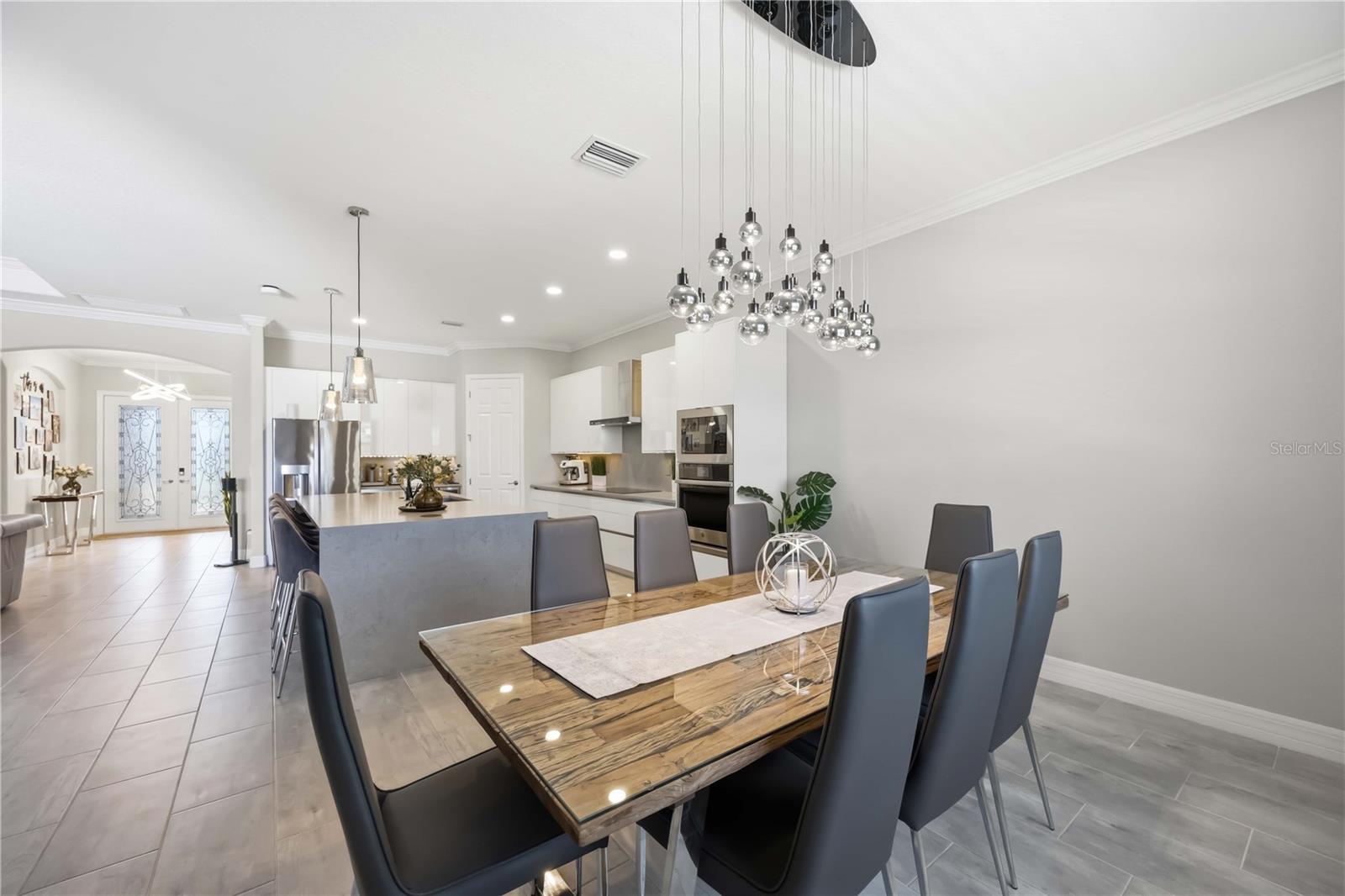 SARASOTA NATIONAL PH 12-B - Residential