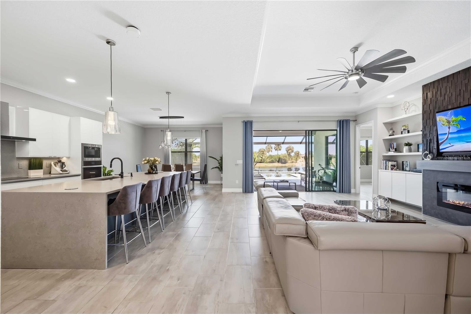 SARASOTA NATIONAL PH 12-B - Residential