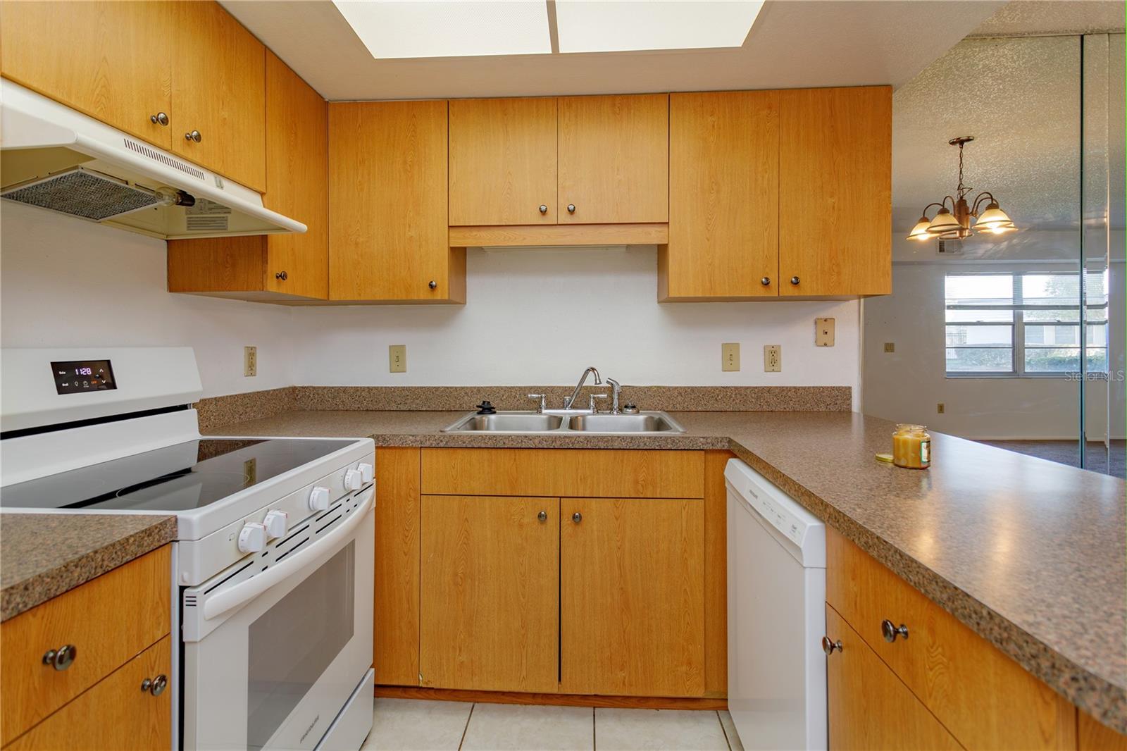 WINDTREE GARDENS CONDO PH 02 - Residential