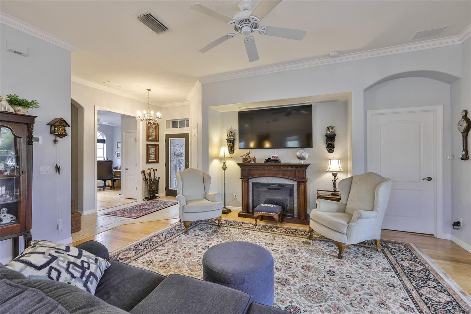 SUN CITY CENTER UNIT 186 - Residential