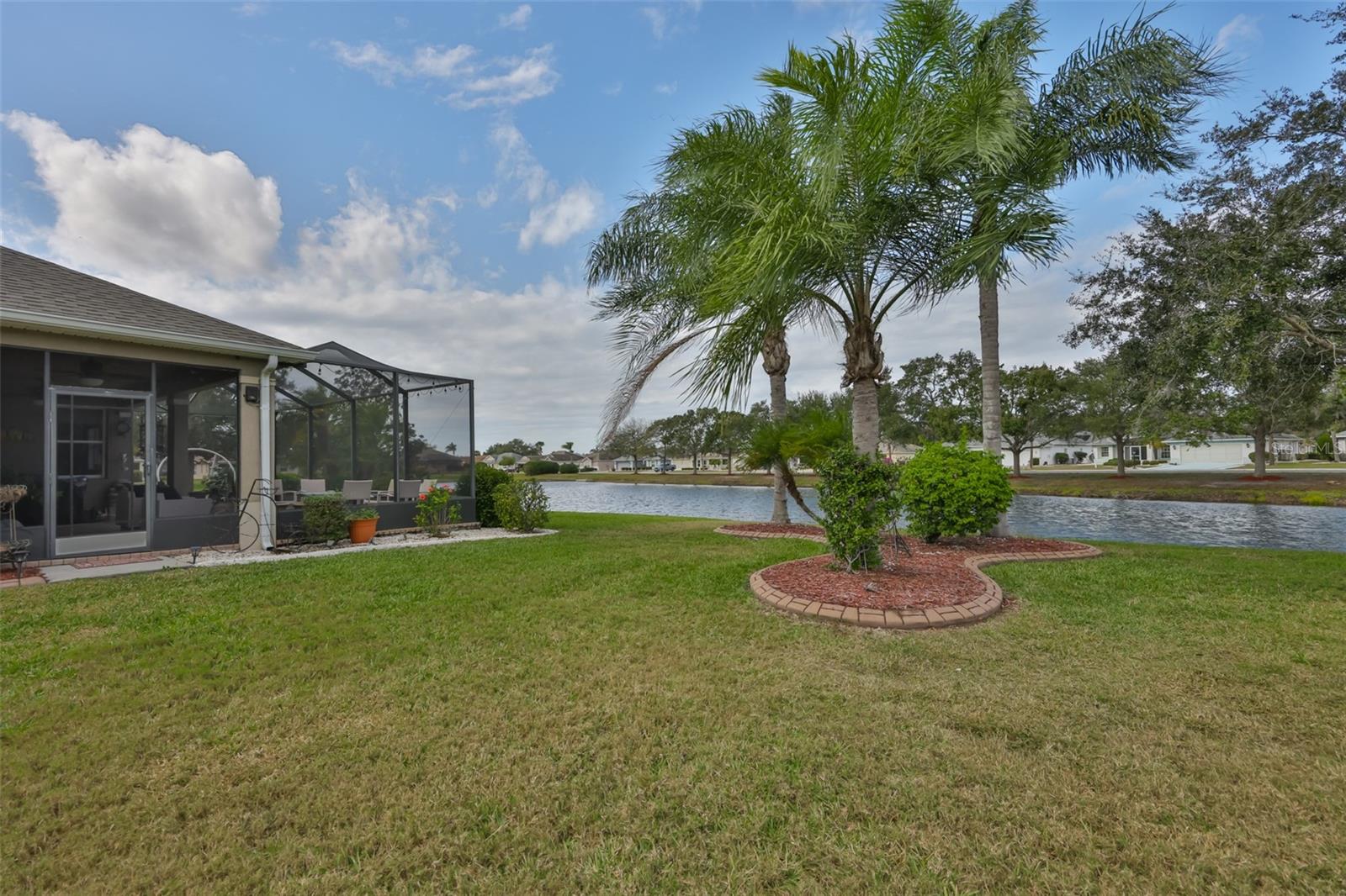 SUN CITY CENTER UNIT 186 - Residential