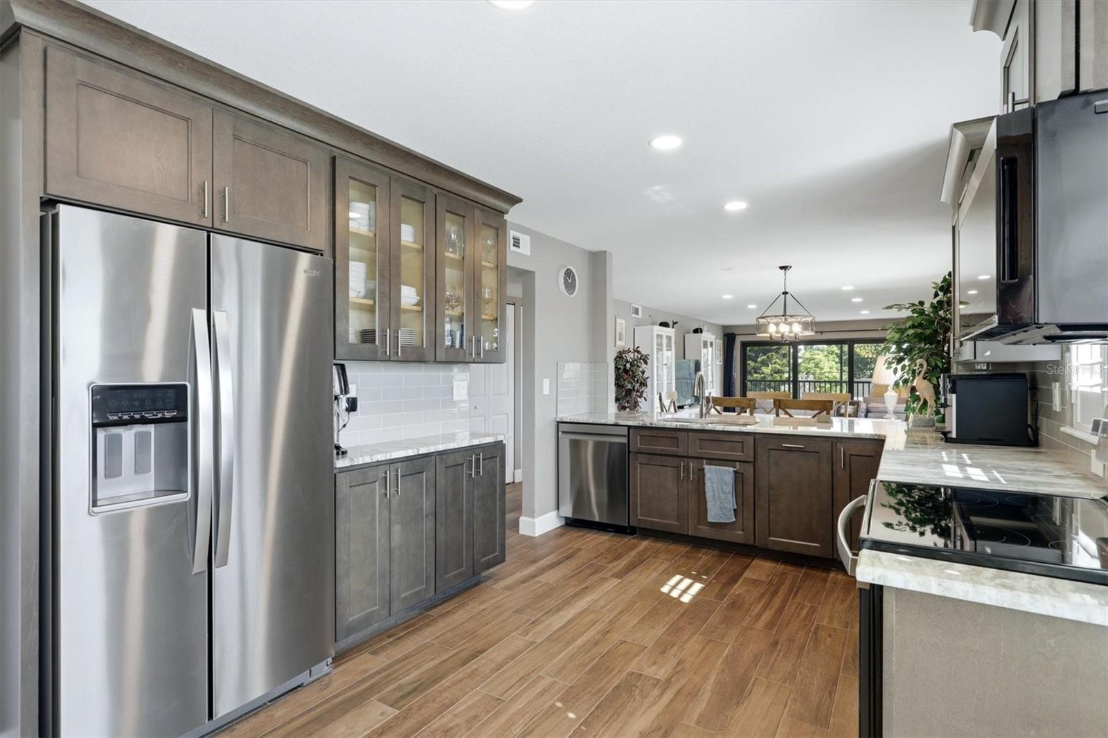 1001 BENJAMIN FRANKLIN DRIVE 206