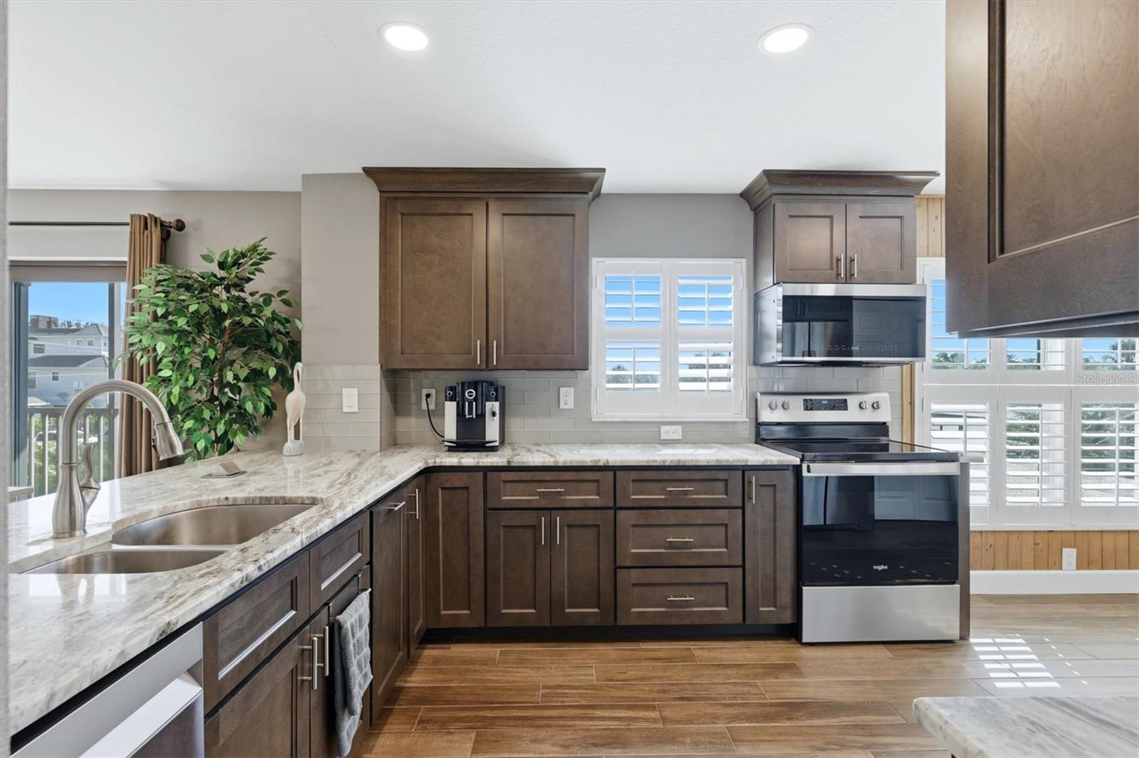1001 BENJAMIN FRANKLIN DRIVE 206