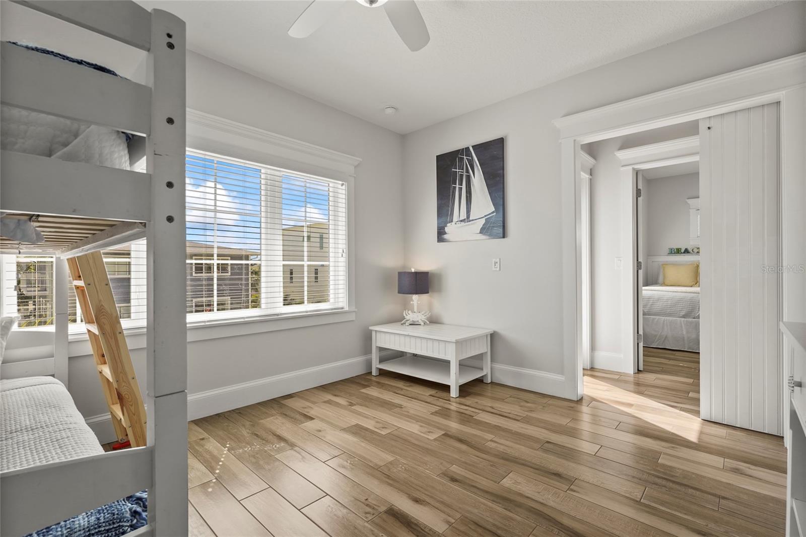 CORTEZ BEACH - Residential