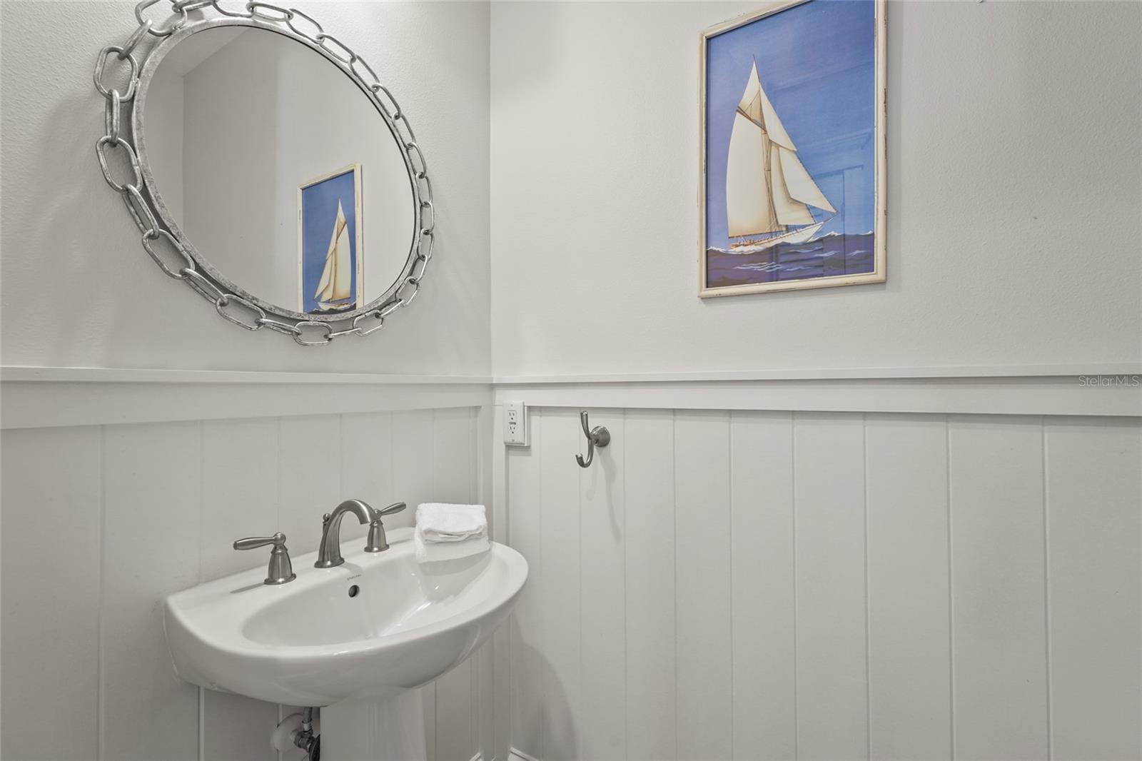 CORTEZ BEACH - Residential