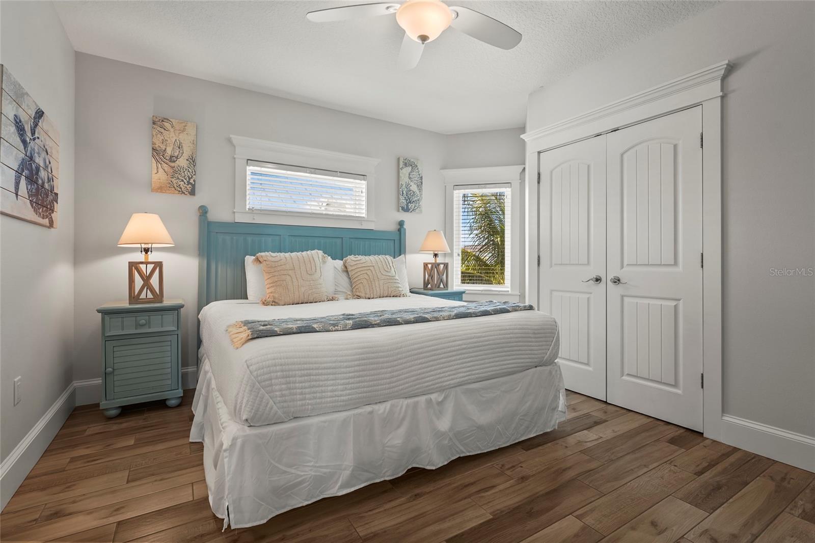 CORTEZ BEACH - Residential