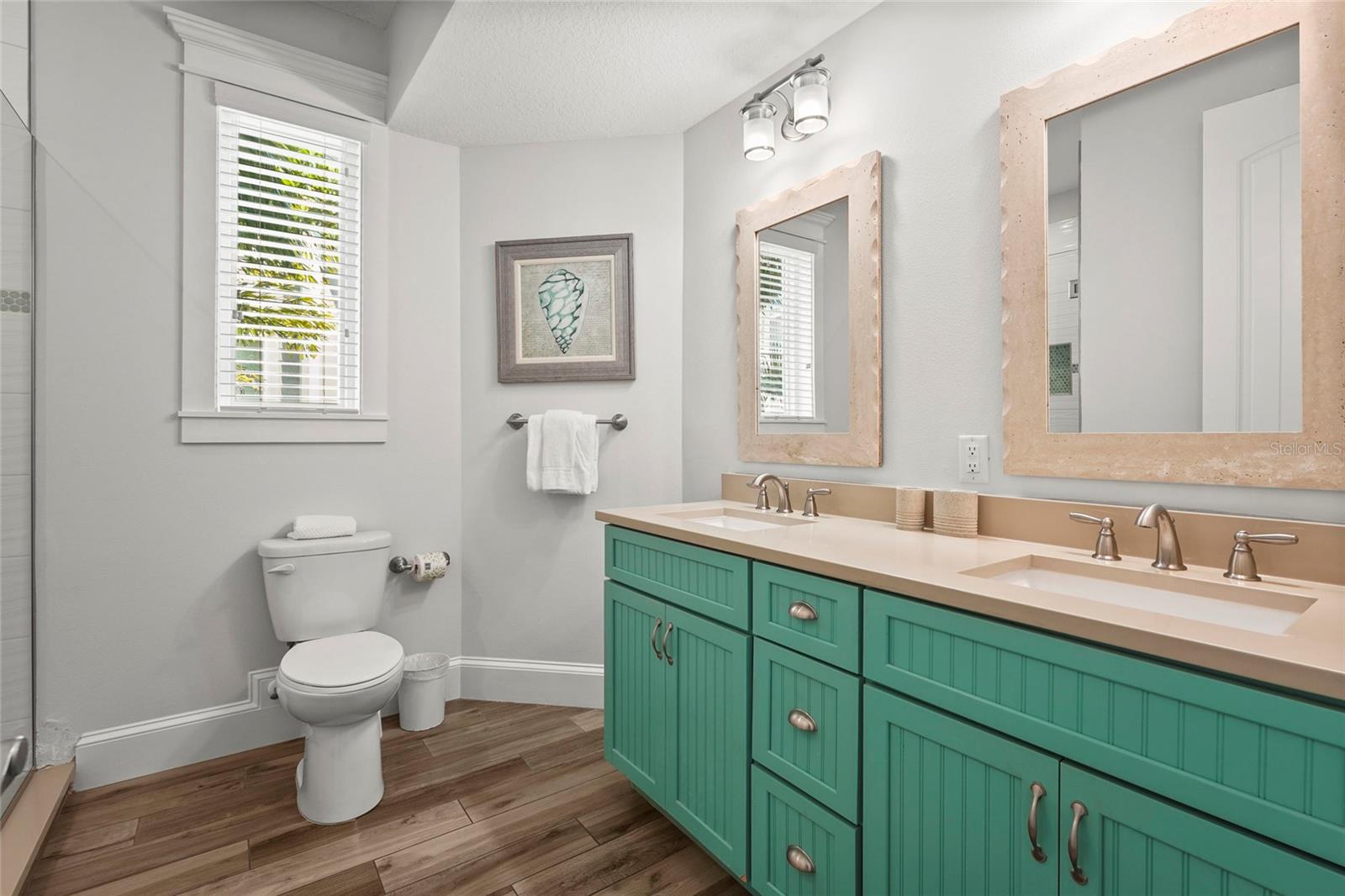 CORTEZ BEACH - Residential