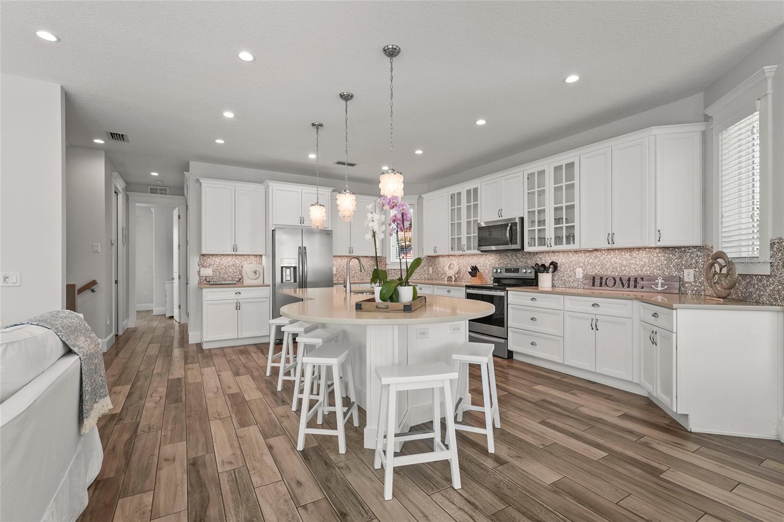 CORTEZ BEACH - Residential