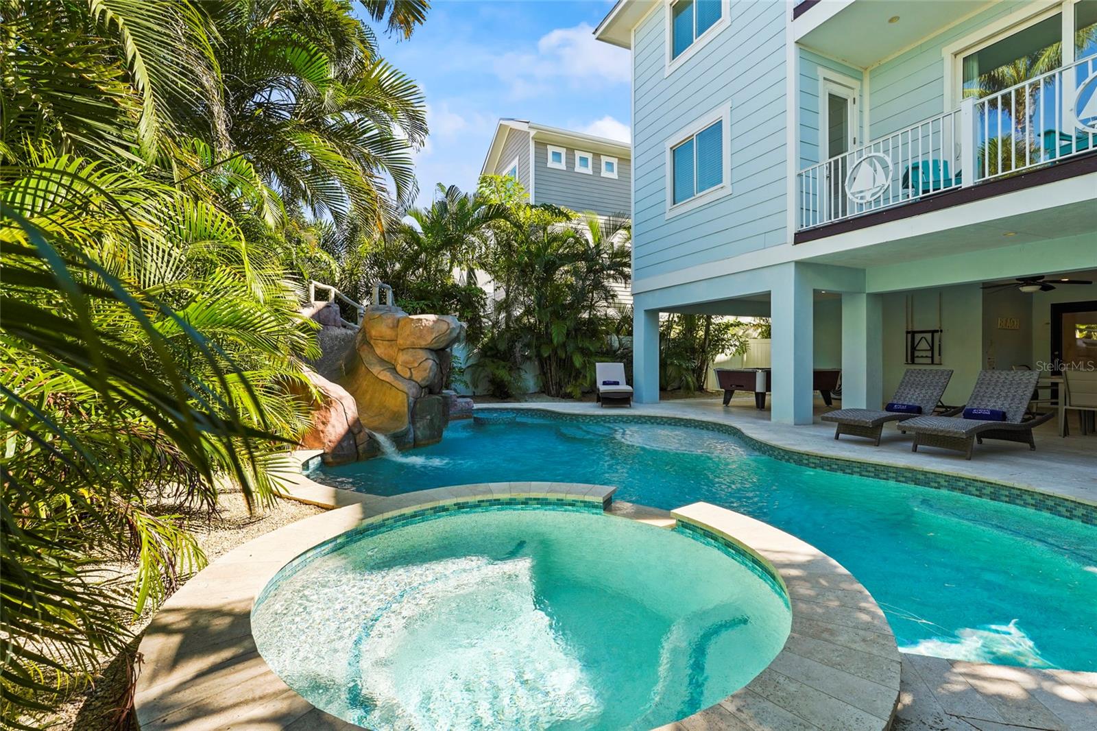 CORTEZ BEACH - Residential