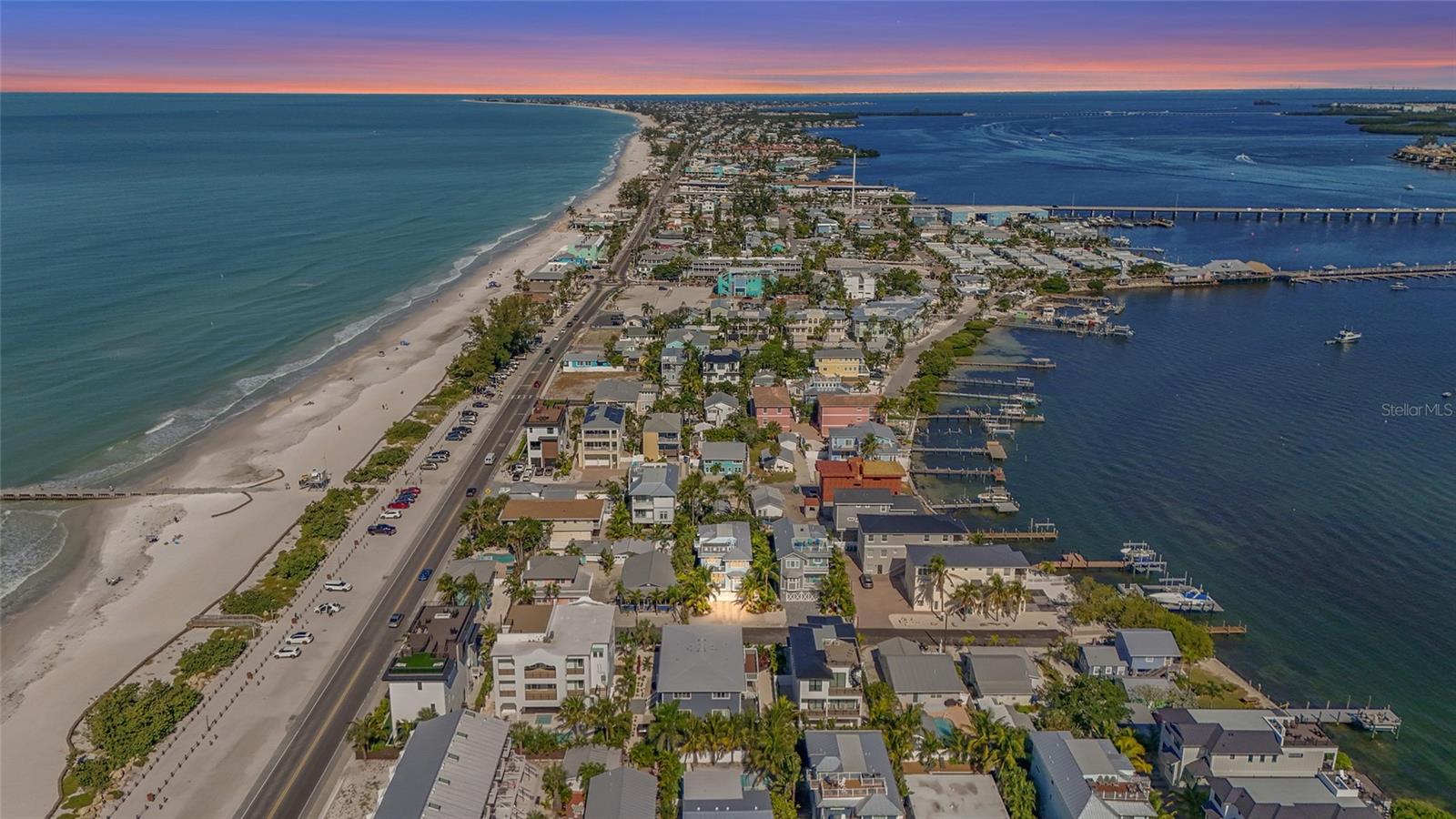 CORTEZ BEACH - Residential