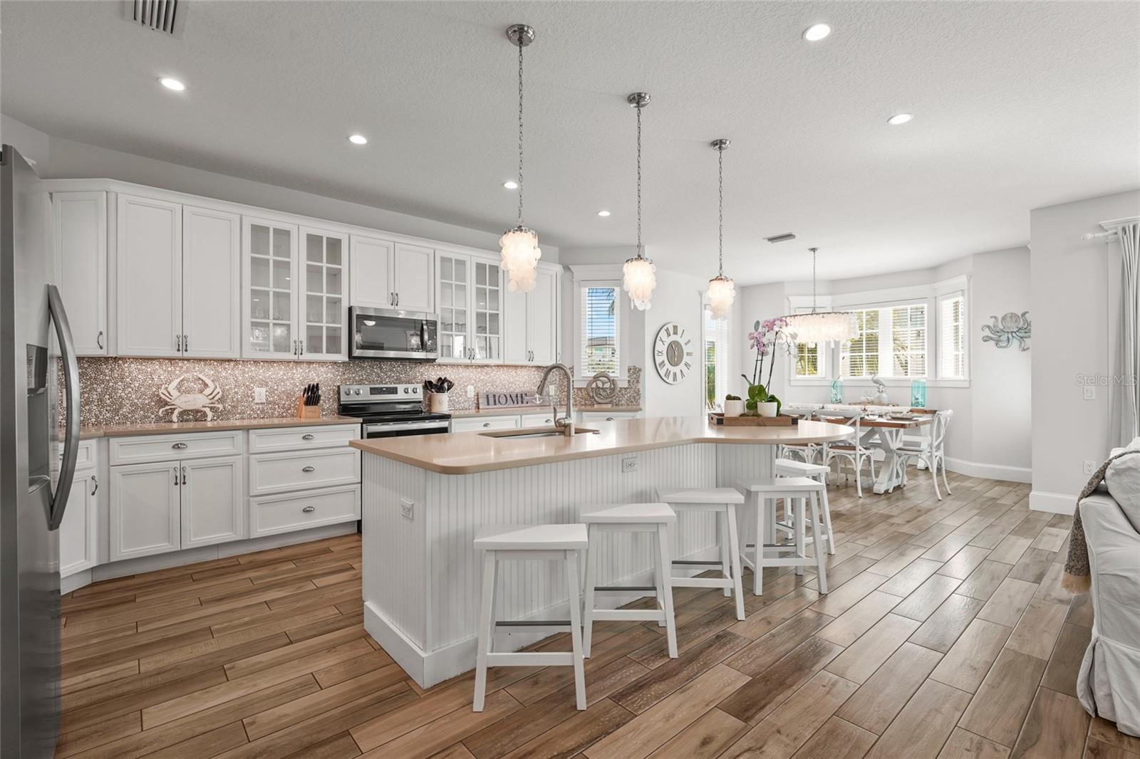 CORTEZ BEACH - Residential