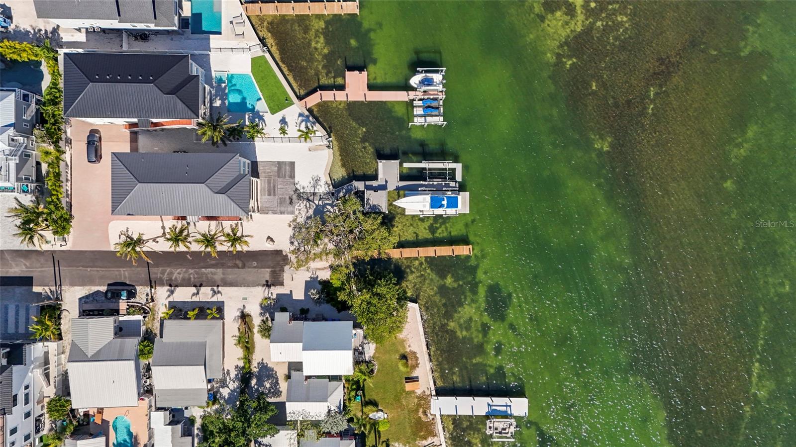 CORTEZ BEACH - Residential