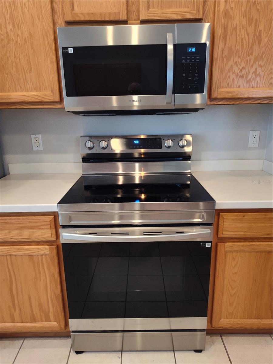 WELLINGTON AT SEVEN HILLS PH5D - Residential