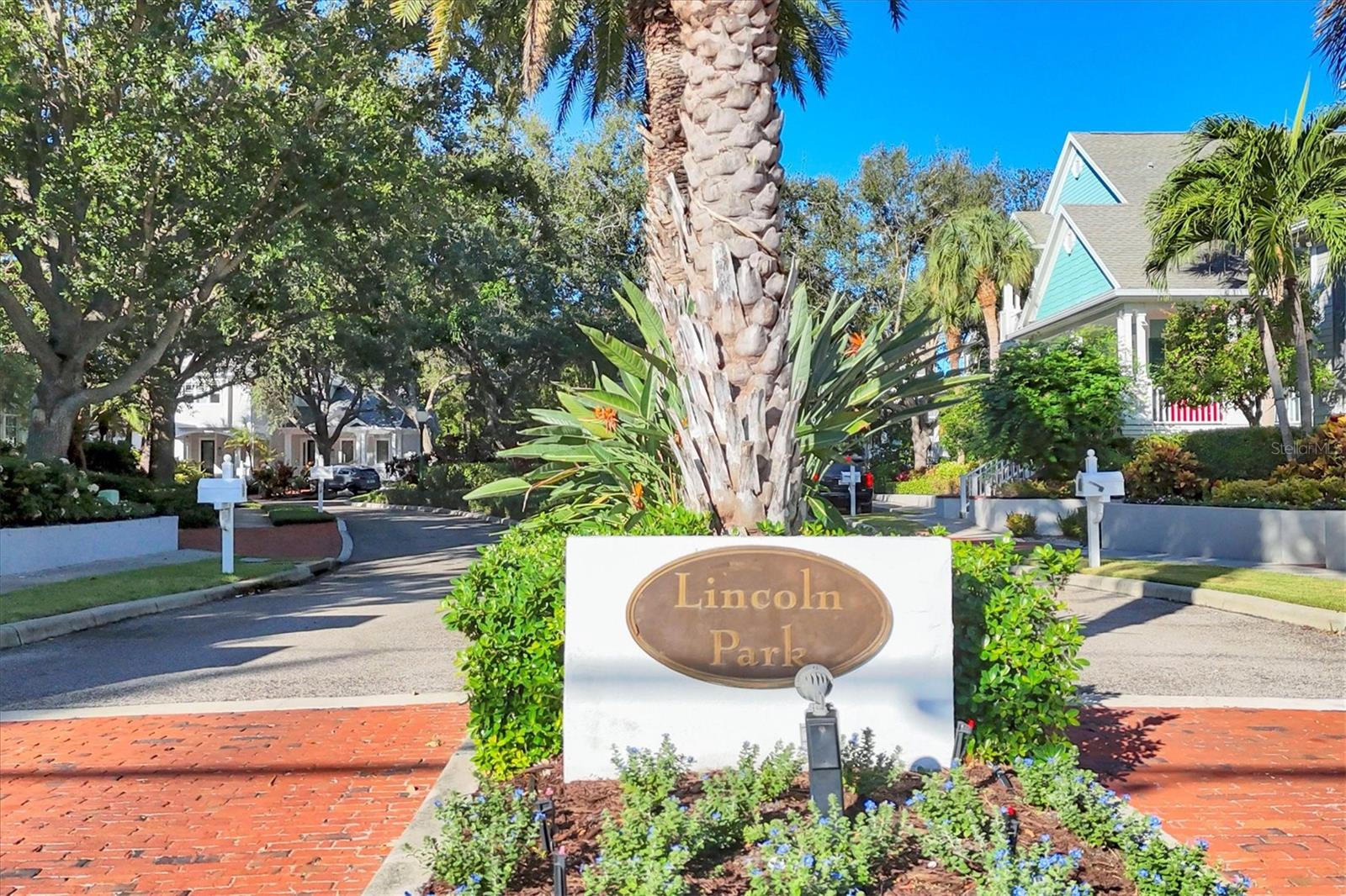 1798 LINCOLN PARK CIRCLE