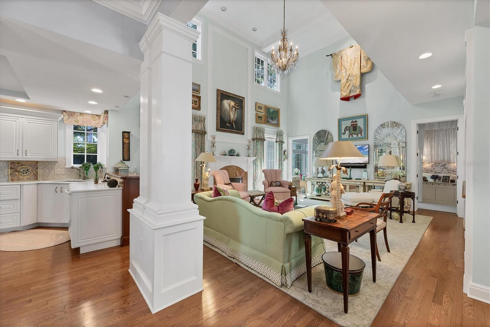 LINCOLN PARK ON HUDSON BAYOU - Residential