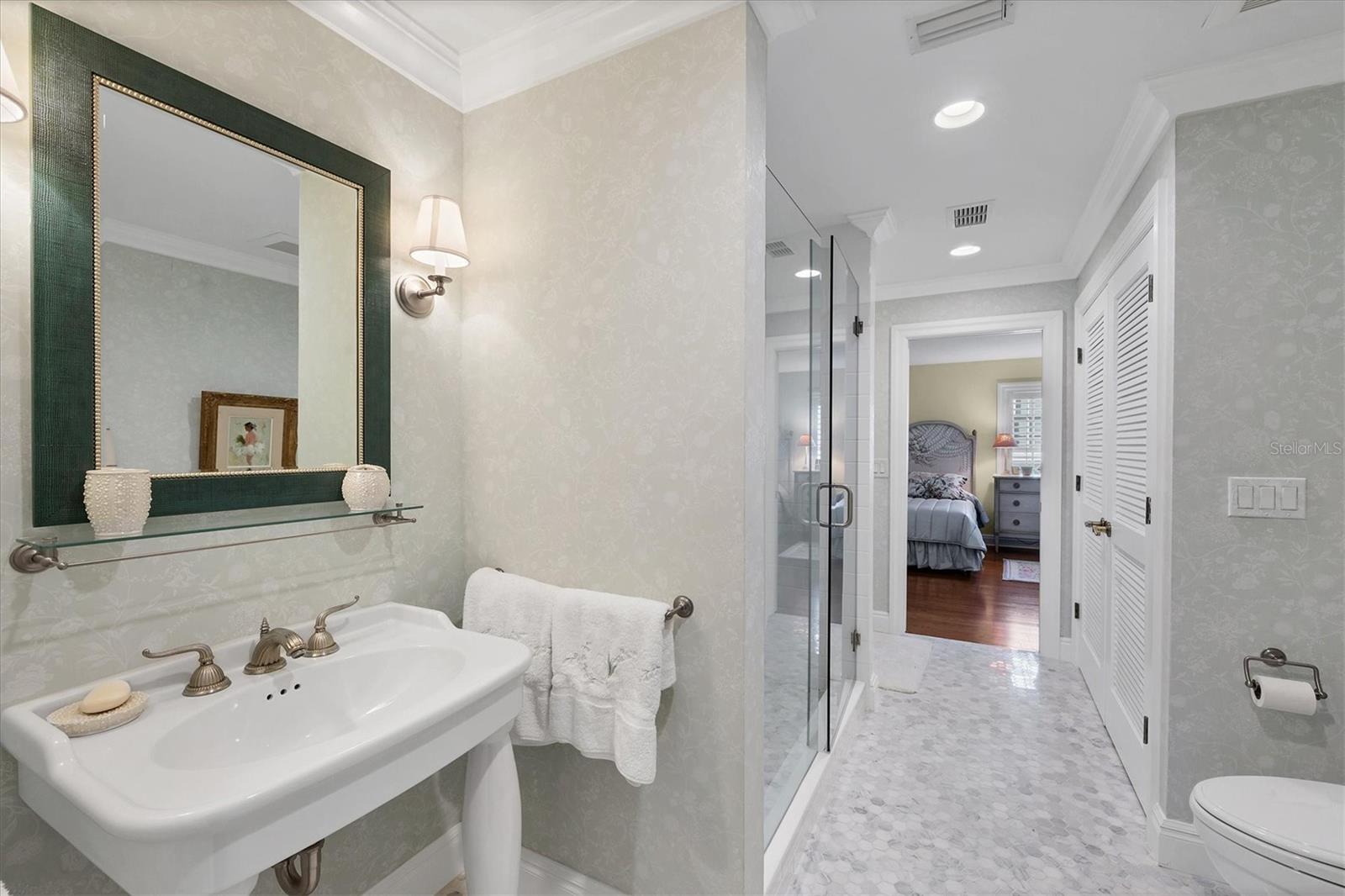 LINCOLN PARK ON HUDSON BAYOU - Residential