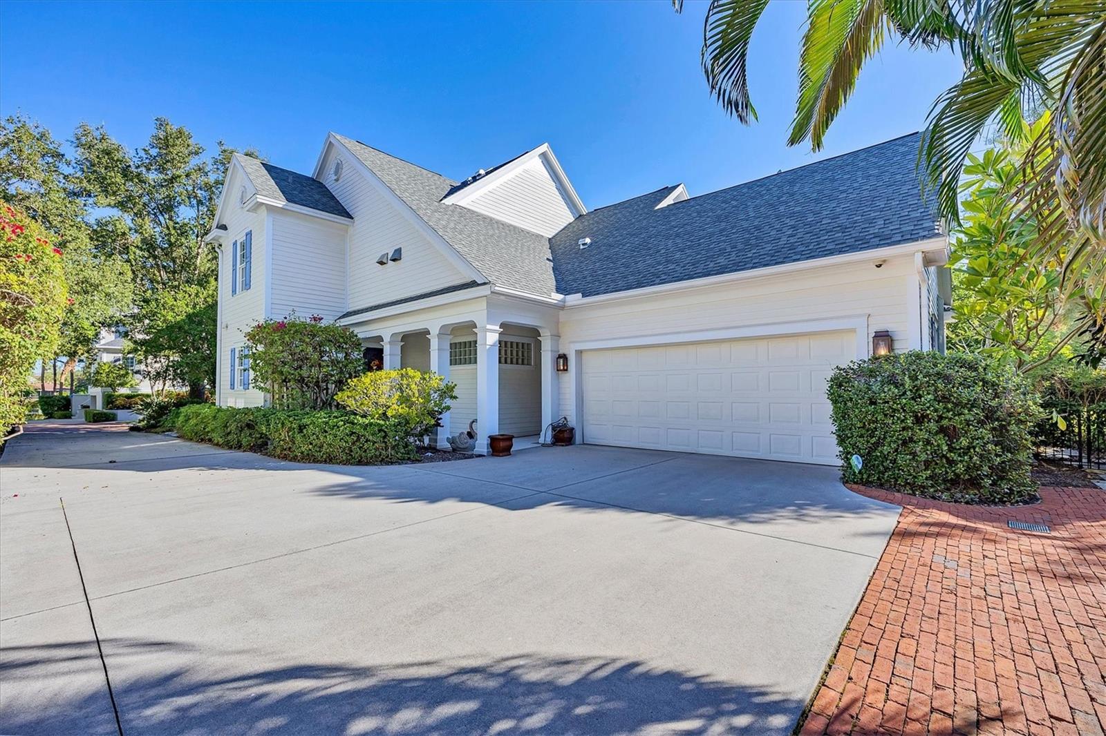 LINCOLN PARK ON HUDSON BAYOU - Residential