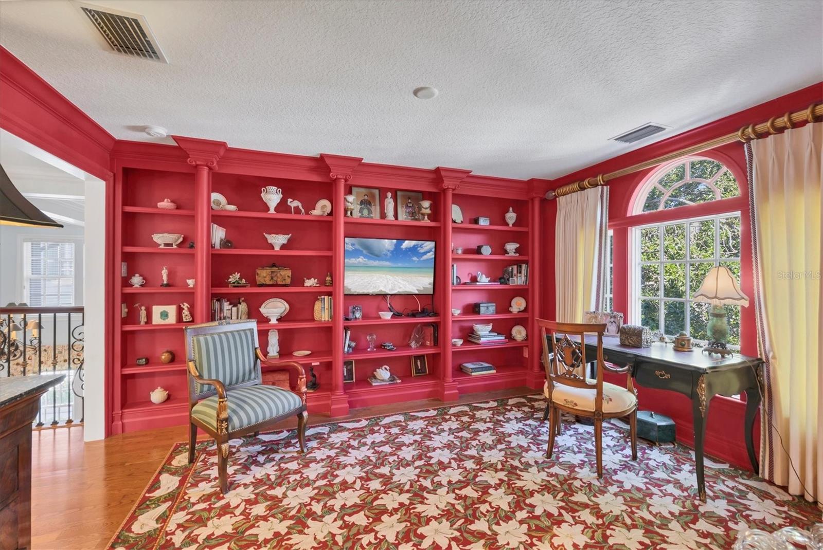 LINCOLN PARK ON HUDSON BAYOU - Residential