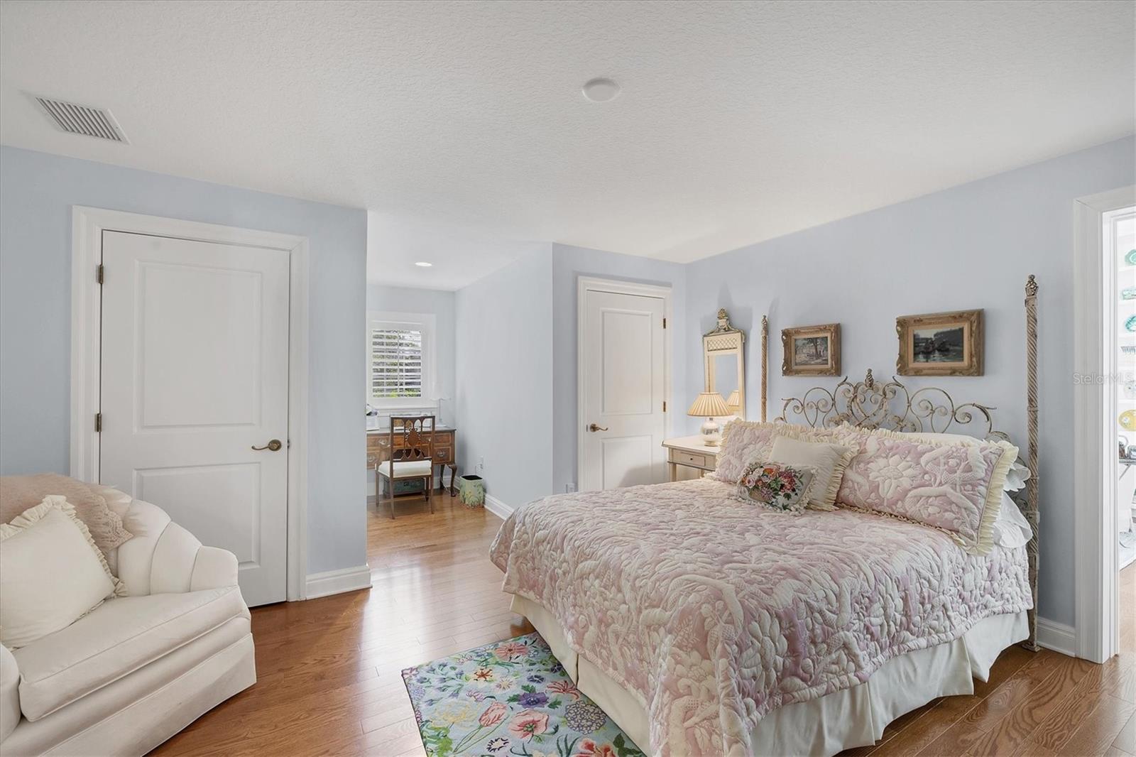 LINCOLN PARK ON HUDSON BAYOU - Residential